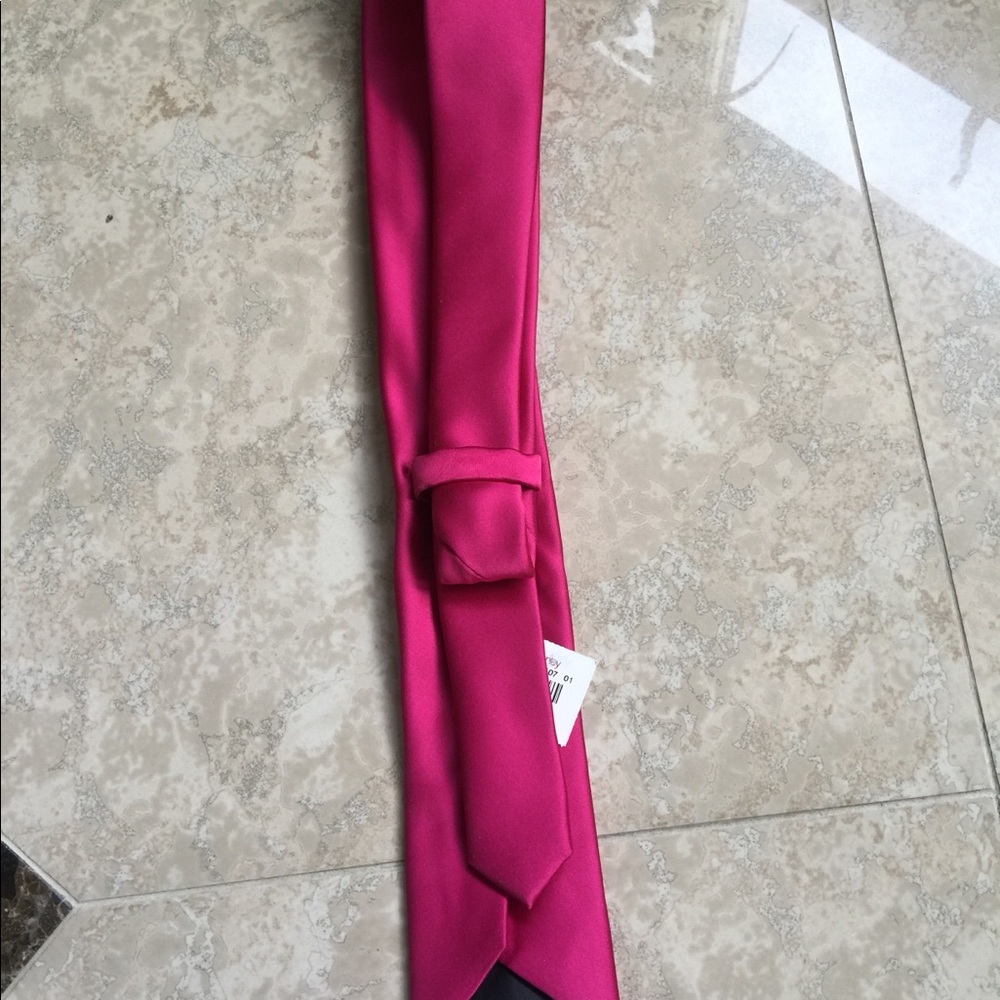 Men’s tie NWT Fuchsia/Hot Pink color